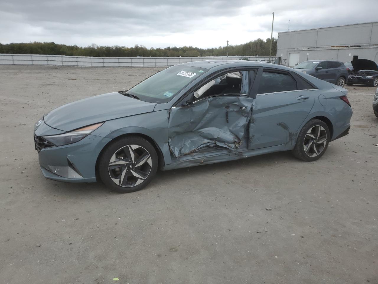 HYUNDAI ELANTRA LIMITED