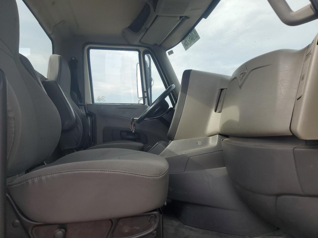 Lot #3275611790 2015 INTERNATIONAL PROSTAR