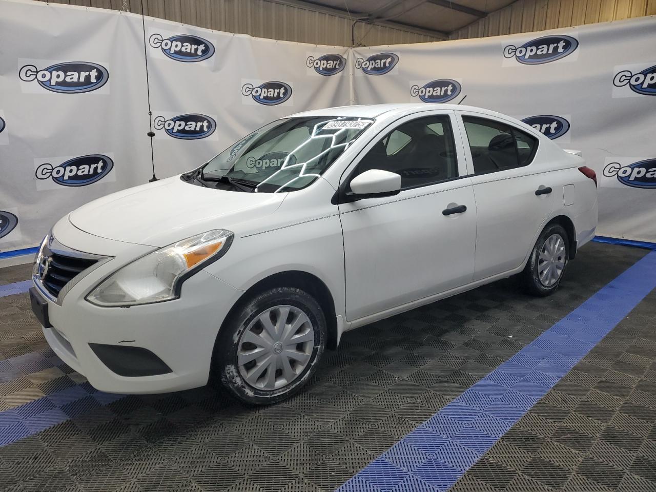 NISSAN VERSA S