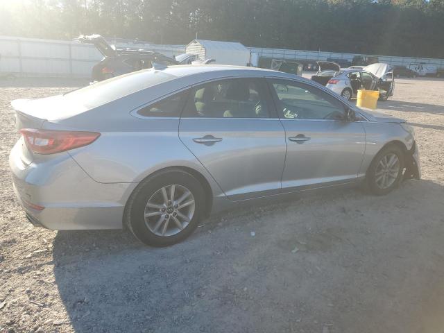 2015 HYUNDAI SONATA SE 5NPE24AF8FH008529
