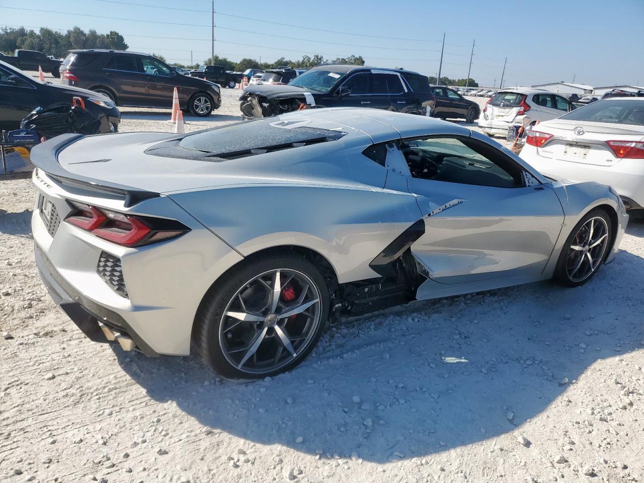 CHEVROLET CORVETTE STINGRAY 2LT