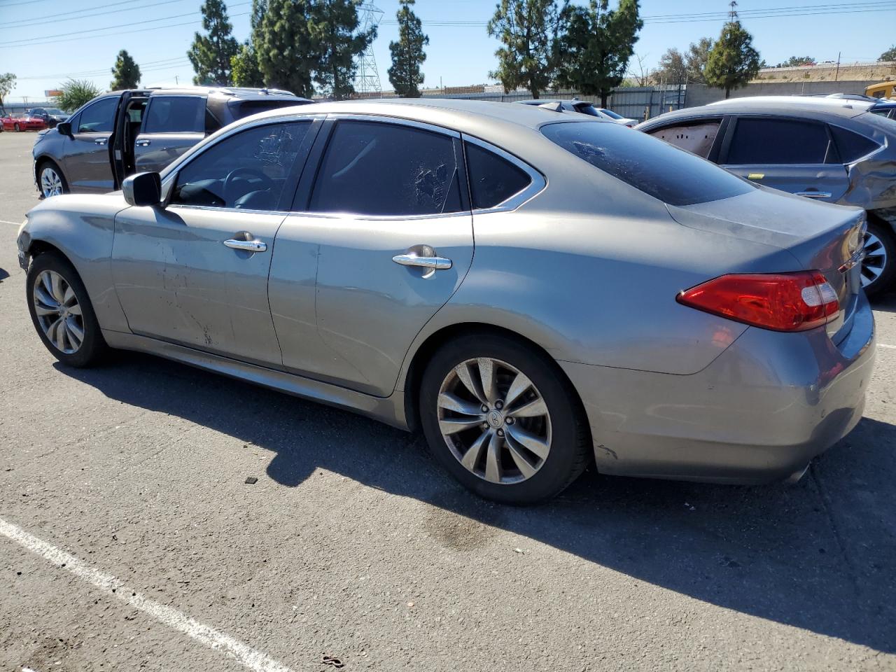INFINITI M37