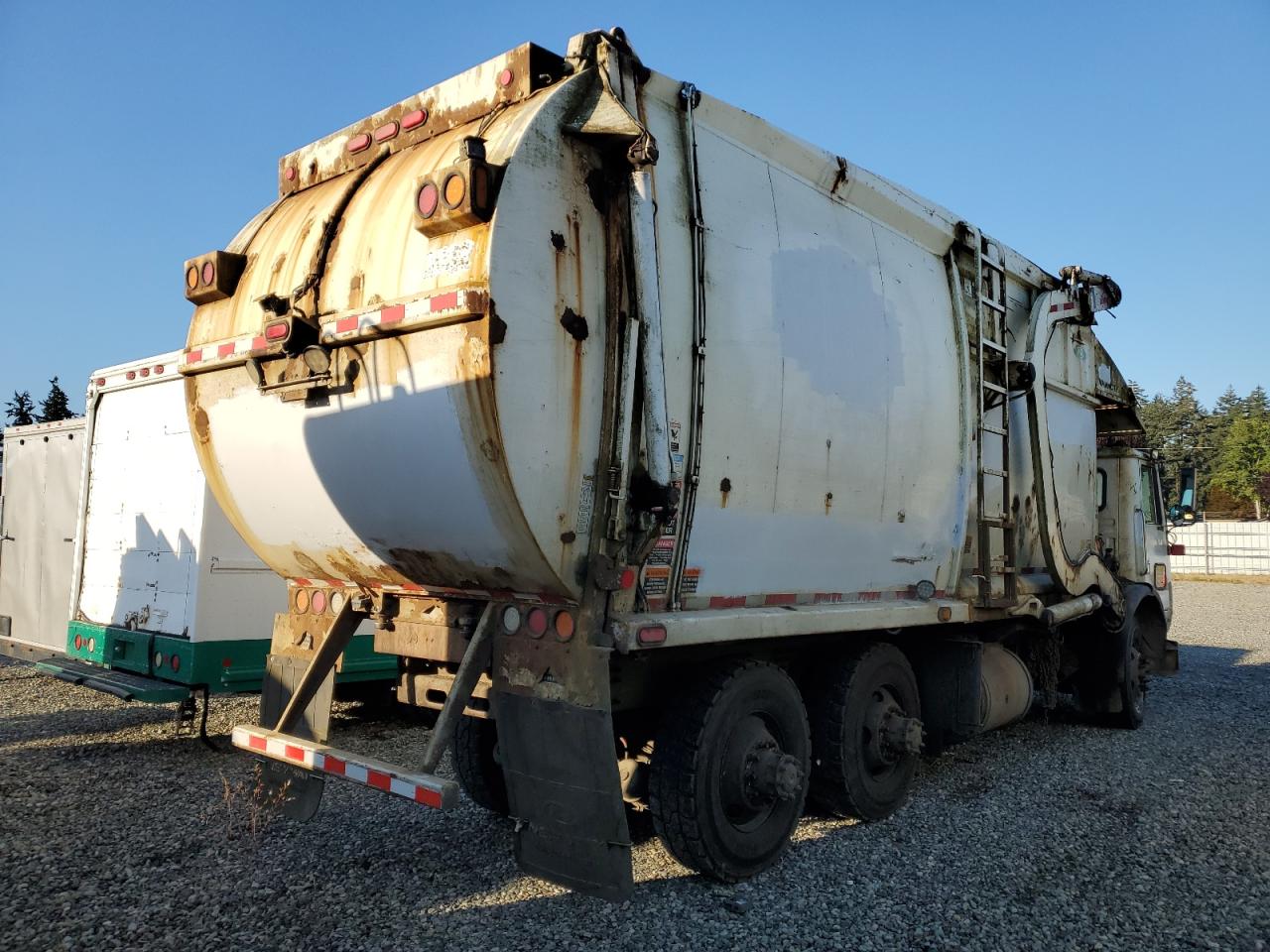 Lot #3268883229 2007 AUTOCAR LLC UNKNOWN