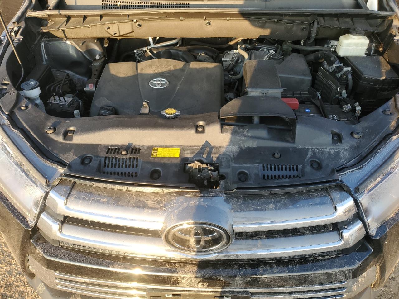 TOYOTA HIGHLANDER LIMITED