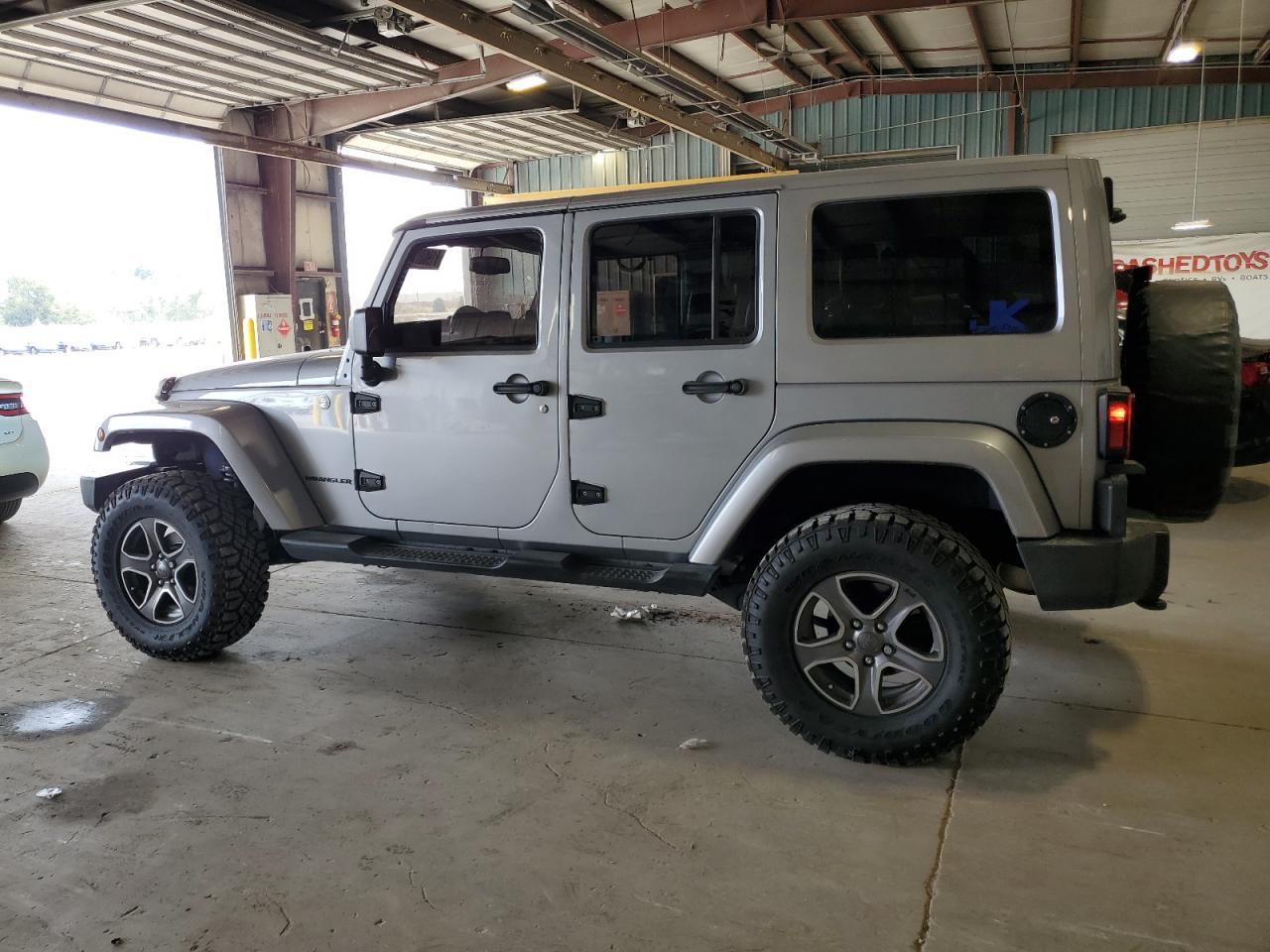 JEEP WRANGLER SAHARA