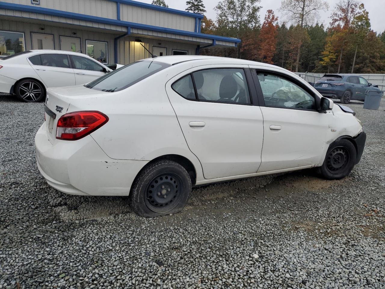 MITSUBISHI MIRAGE G4 ES