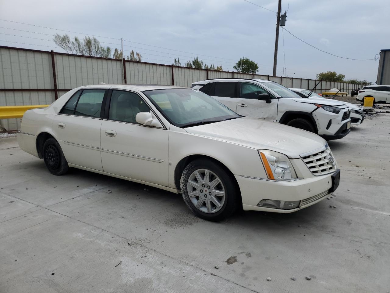 CADILLAC DTS PREMIUM COLLECTION