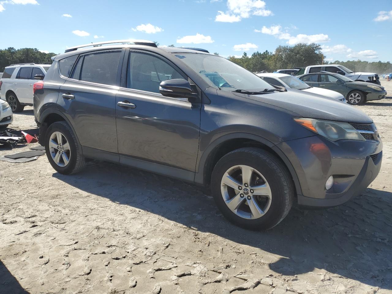TOYOTA RAV4 XLE