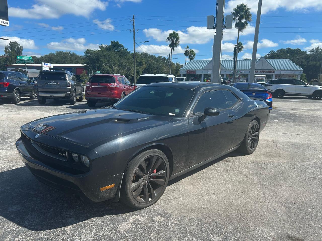 DODGE CHALLENGER SRT-8