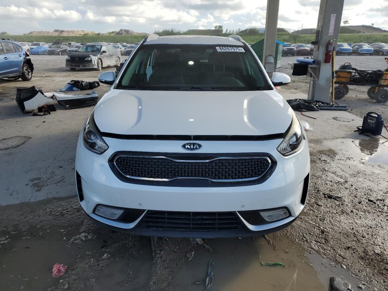 KIA NIRO EX TOURING