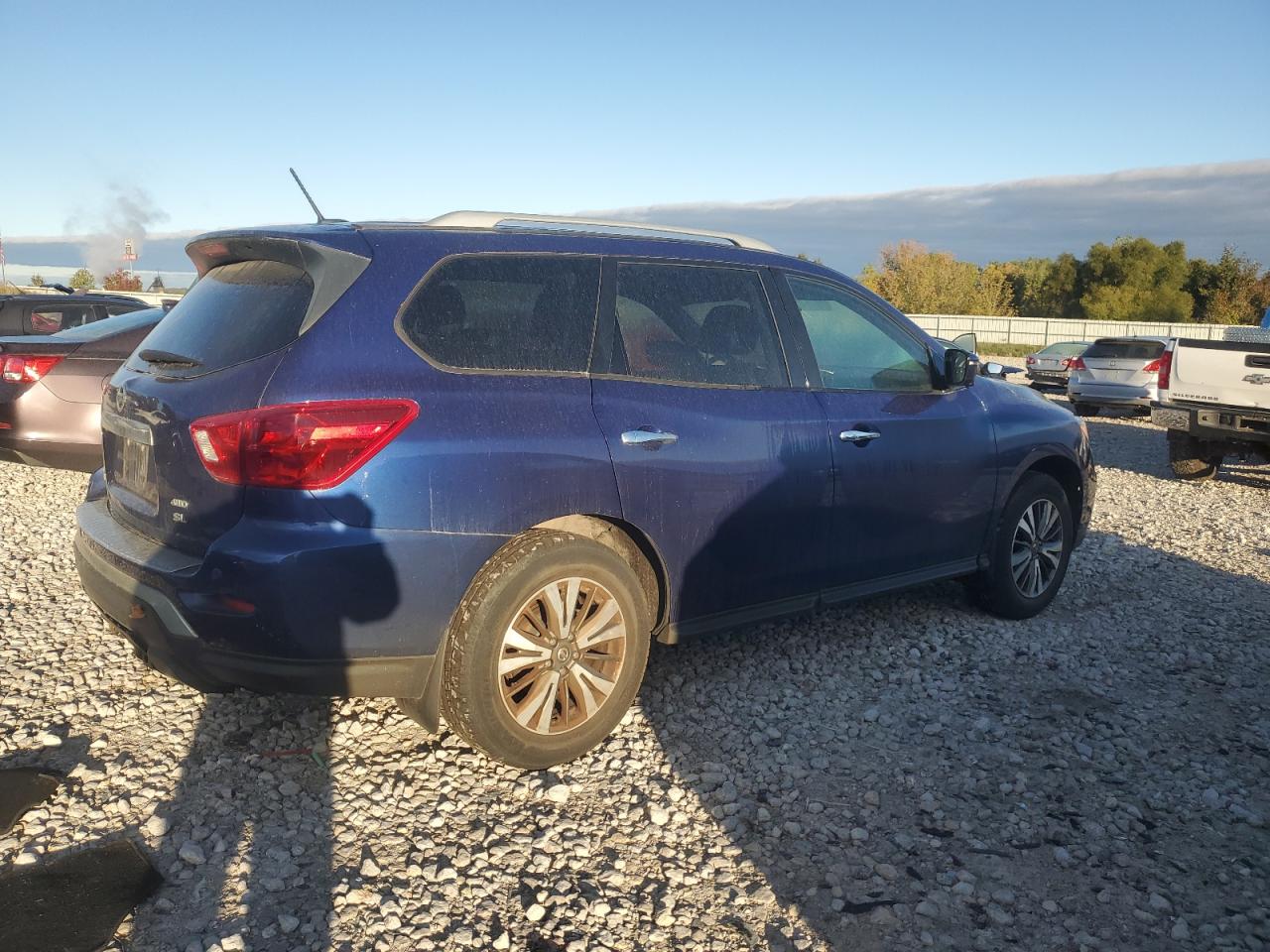 Lot #3316695156 2017 NISSAN PATHFINDER