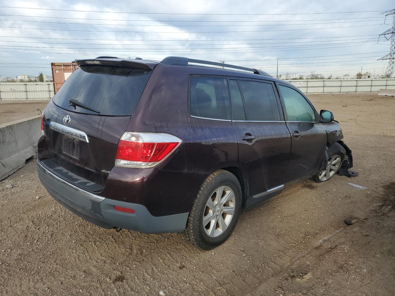 TOYOTA HIGHLANDER BASE