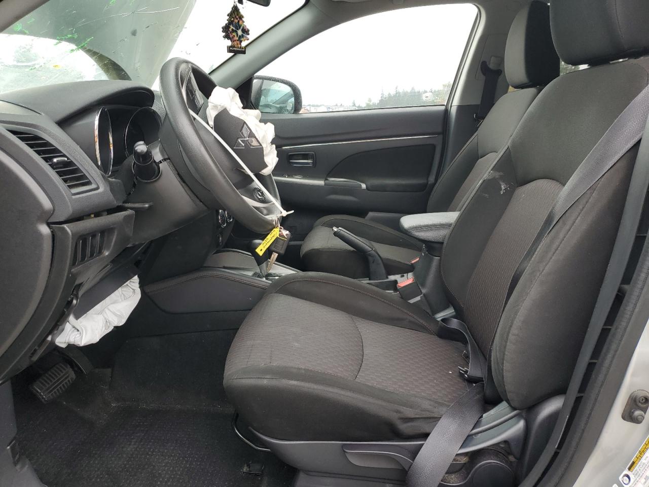 MITSUBISHI OUTLANDER ES