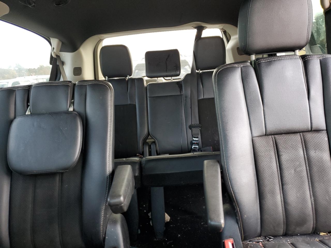 Lot #3310426971 2019 DODGE GRAND CARA