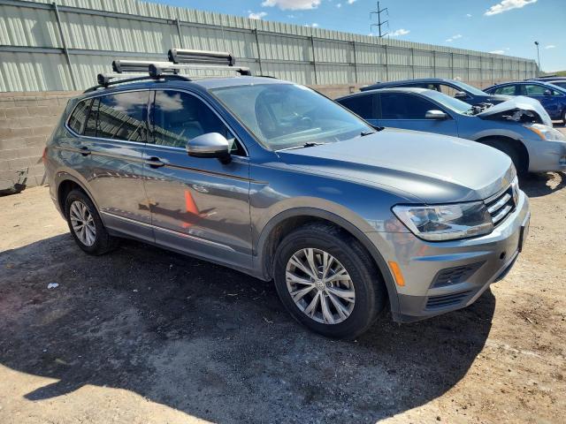 2018 VOLKSWAGEN TIGUAN SE 3VV2B7AX8JM043444