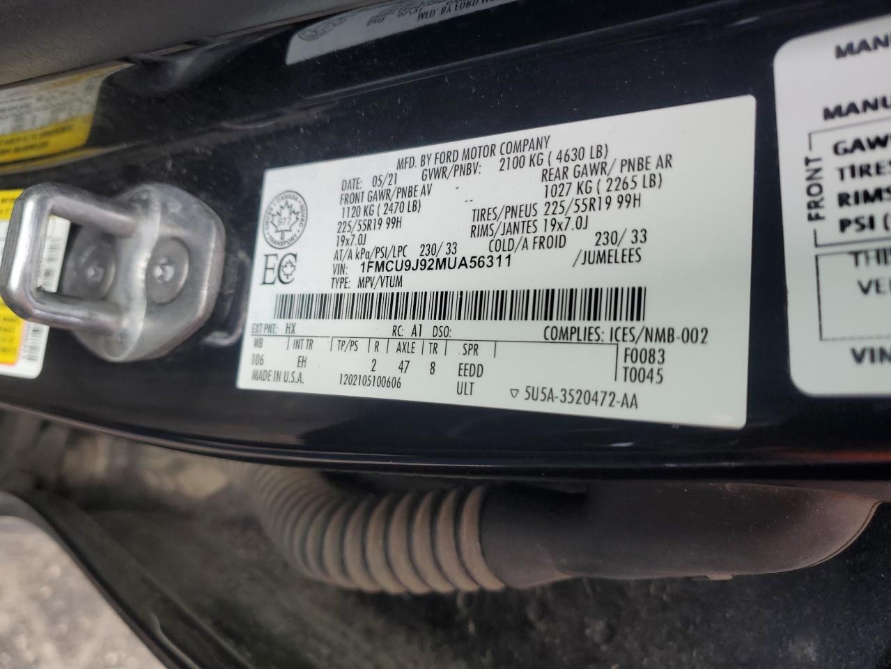 FORD ESCAPE TITANIUM