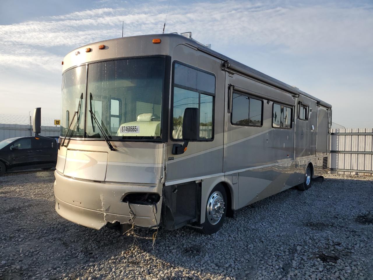 Lot #3273831353 2004 FREIGHTLINER MERIDIAN