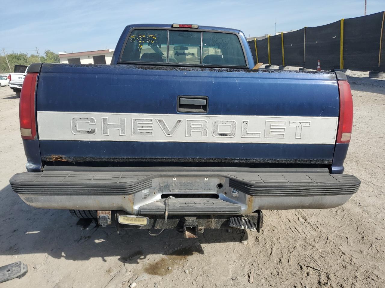 Lot #3265028879 1995 CHEVROLET GMT-400 K1