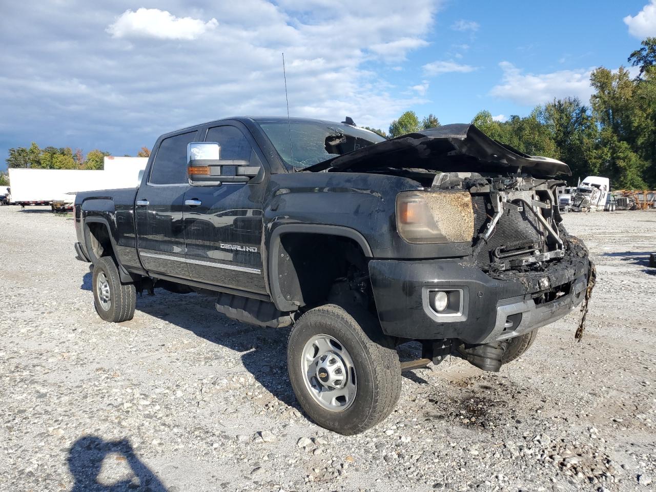 GMC SIERRA K2500 DENALI