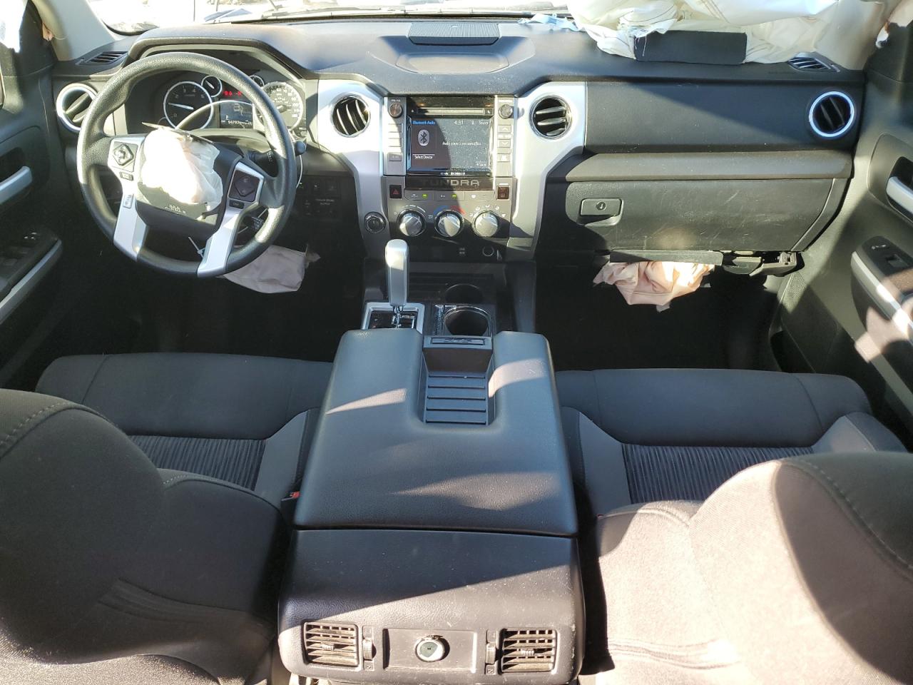 TOYOTA TUNDRA CREWMAX SR5