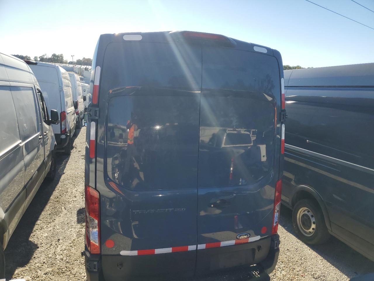 Lot #3302706022 2020 FORD TRANSIT T-