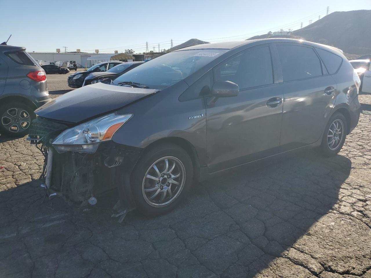 TOYOTA PRIUS V