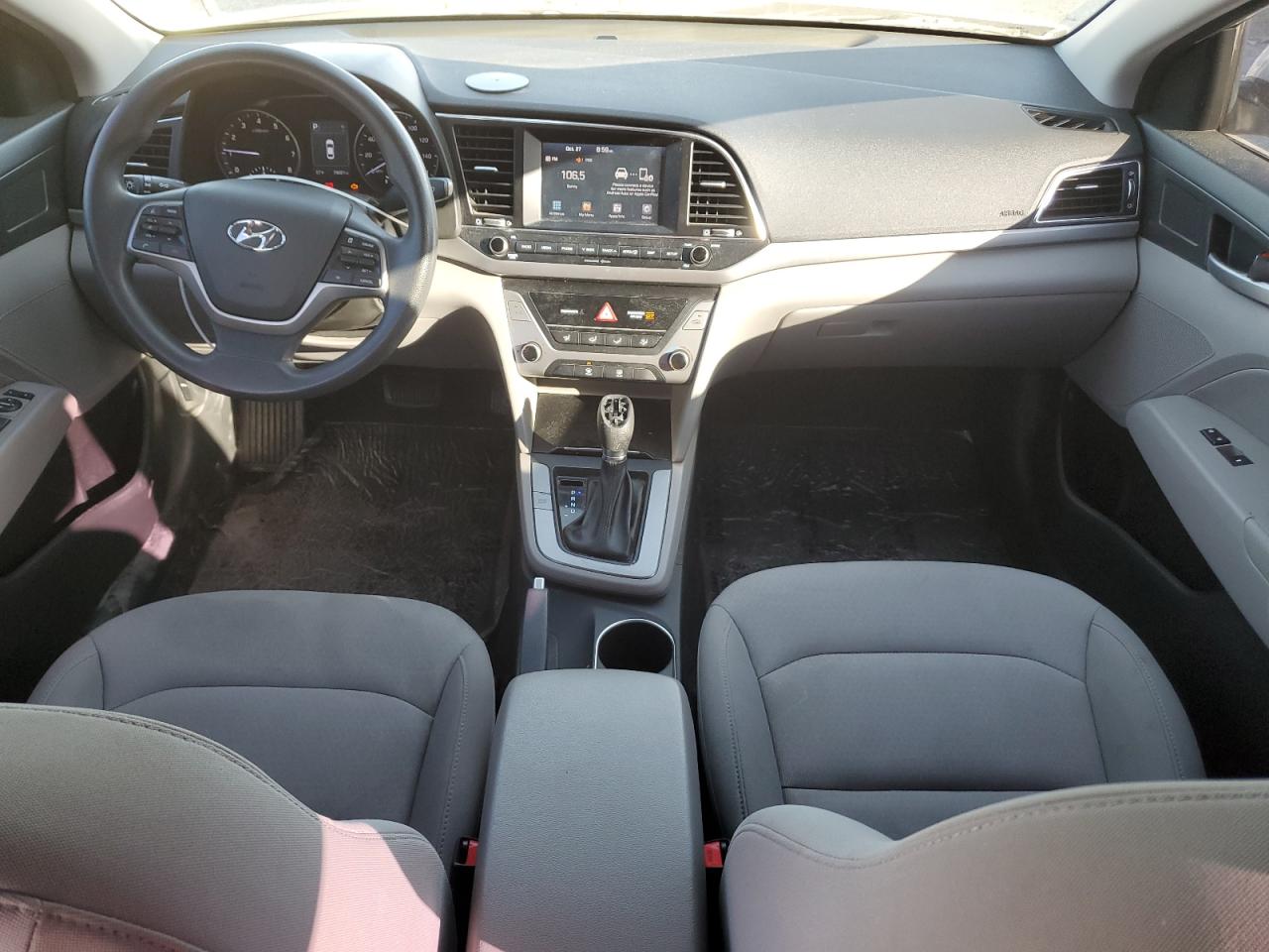 HYUNDAI ELANTRA SEL
