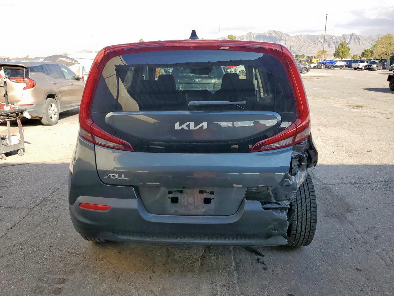 KIA SOUL LX