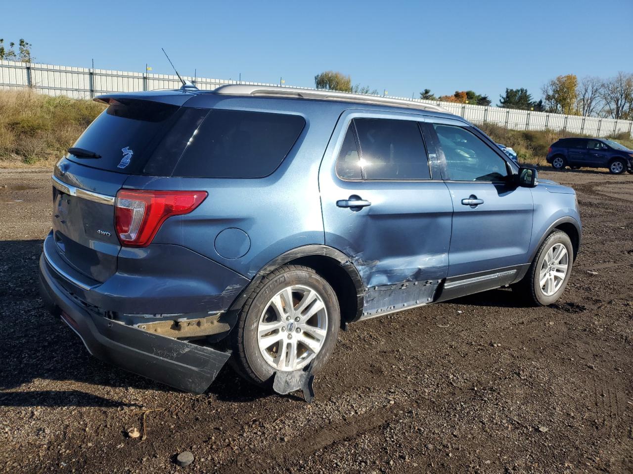 FORD EXPLORER XLT