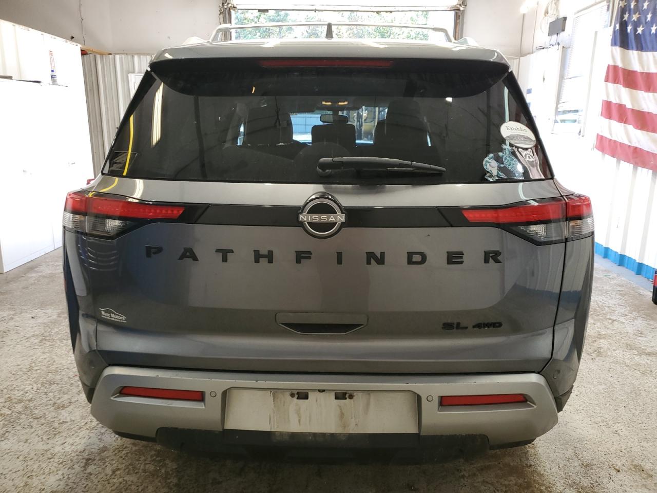 NISSAN PATHFINDER SL