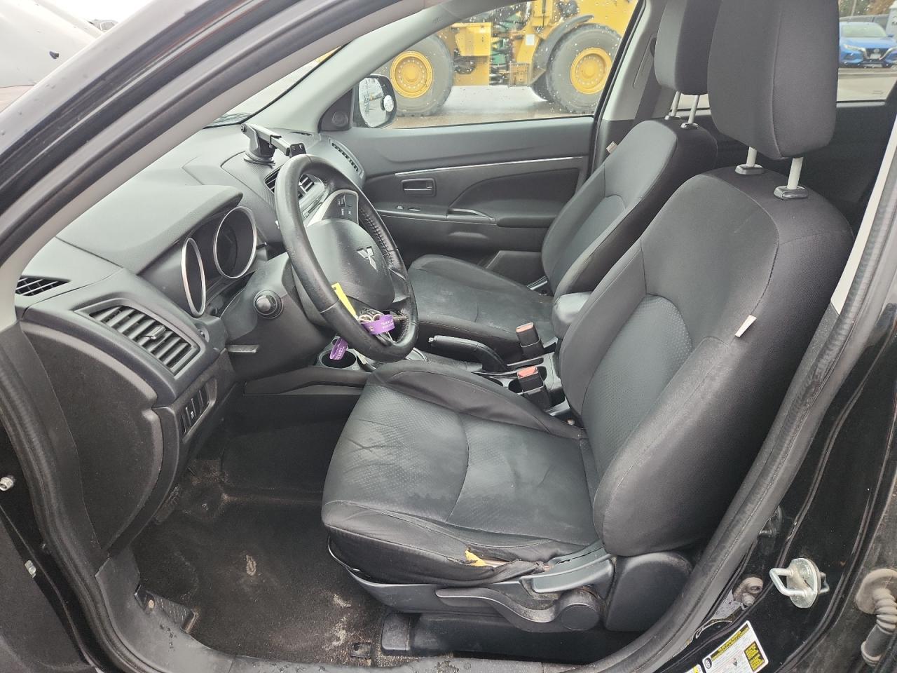 MITSUBISHI OUTLANDER ES