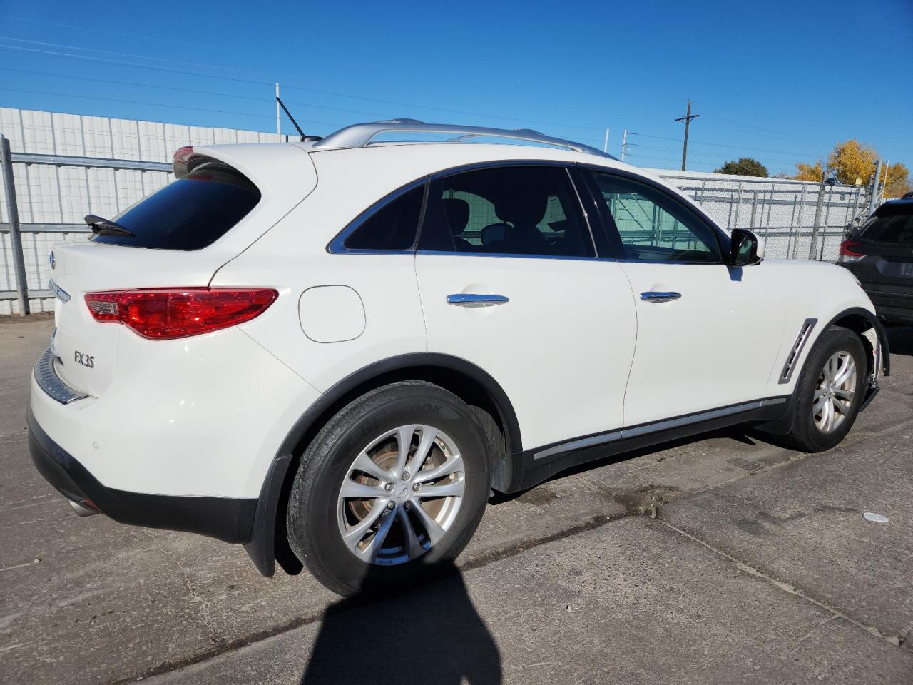 INFINITI FX35