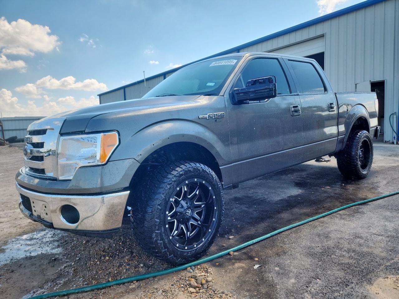 FORD F-150 SUPERCREW