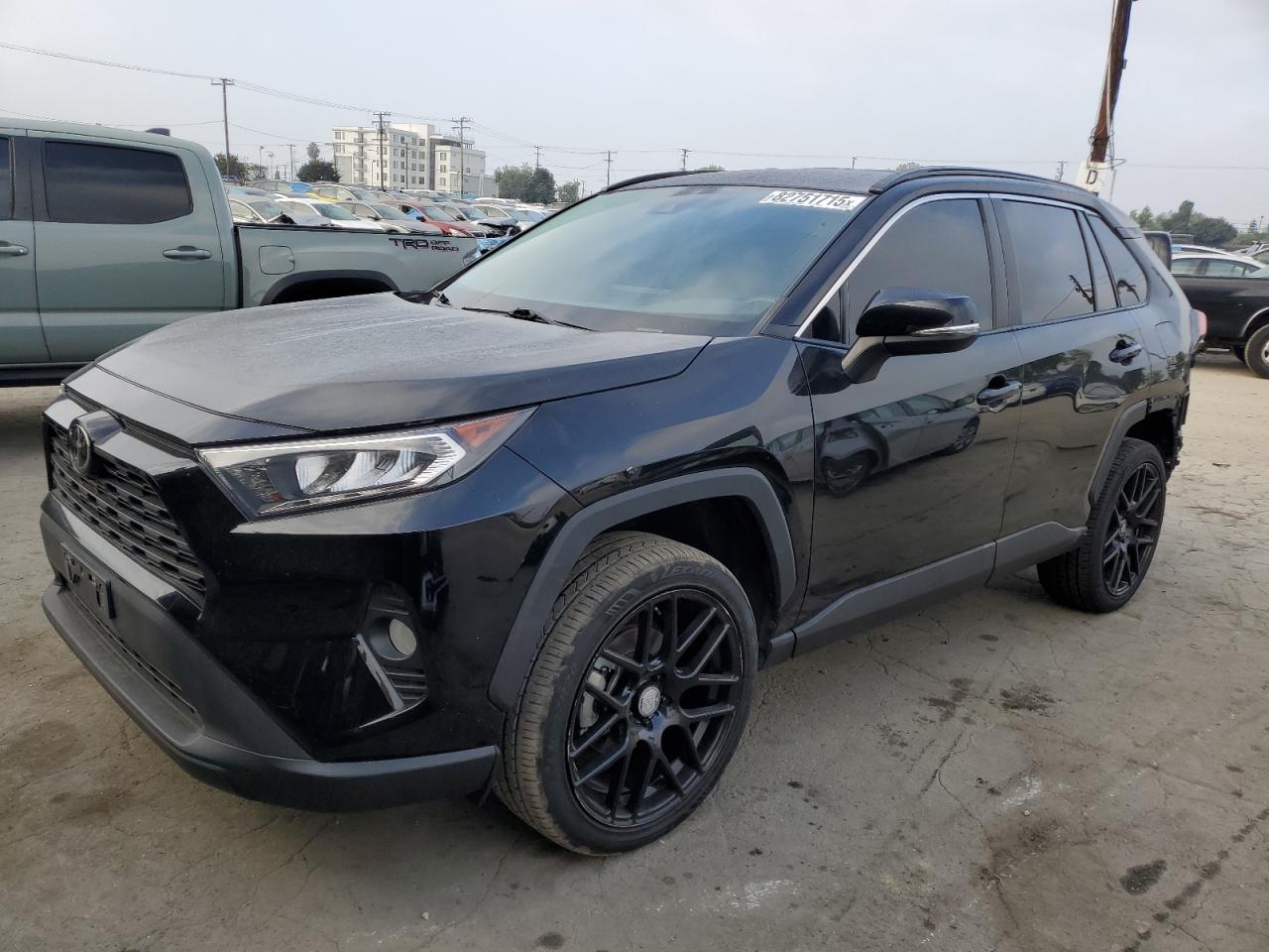 TOYOTA RAV4 XLE