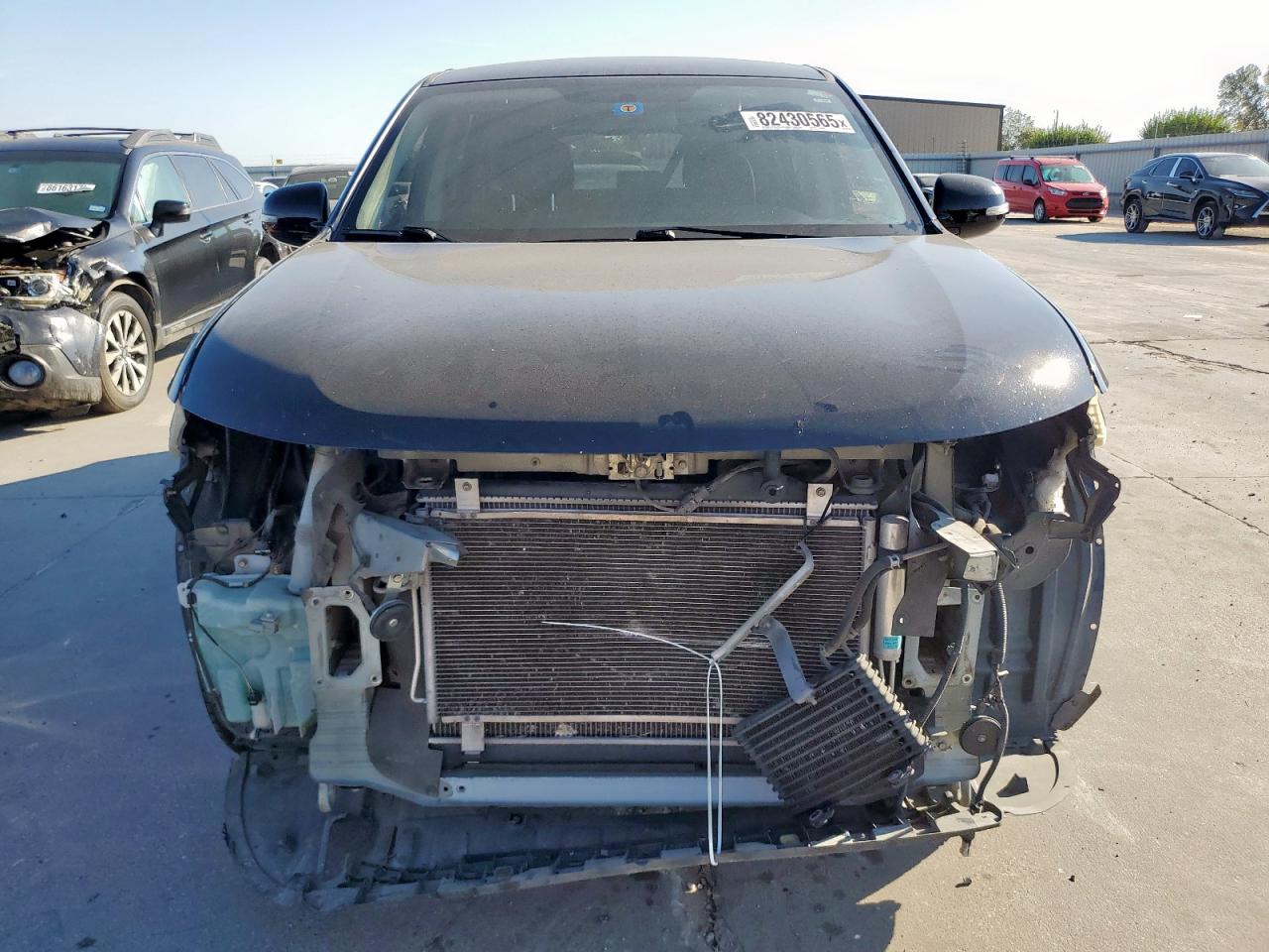 MITSUBISHI OUTLANDER SE