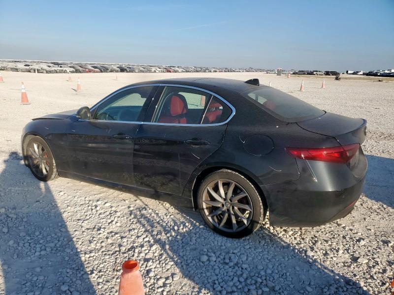 2017 ALFA ROMEO GIULIA ZARFAEBN0H7556475