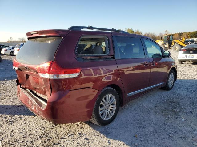 2011 TOYOTA SIENNA XLE - 5TDYK3DC6BS061999
