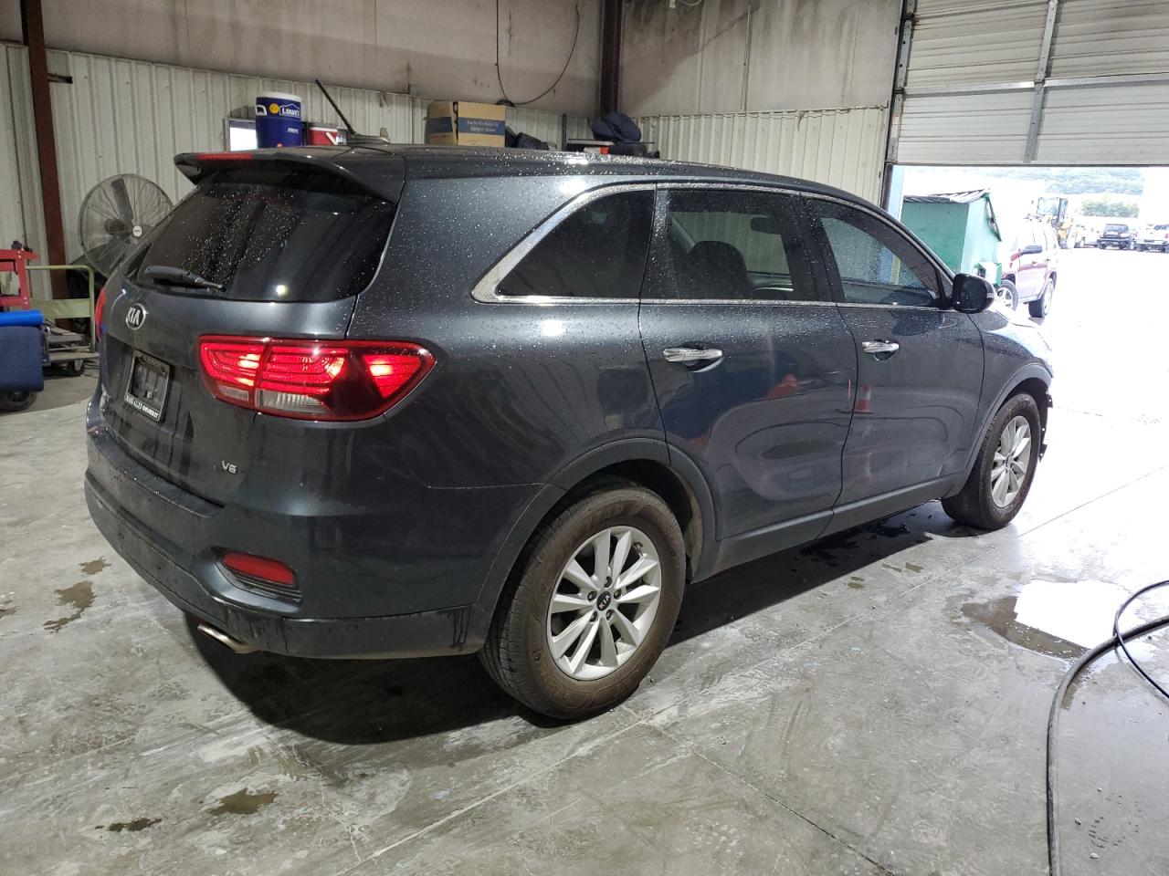 KIA SORENTO S