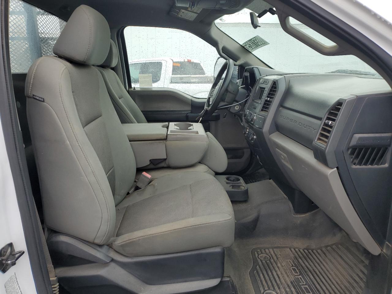 FORD F-550 SUPER DUTY