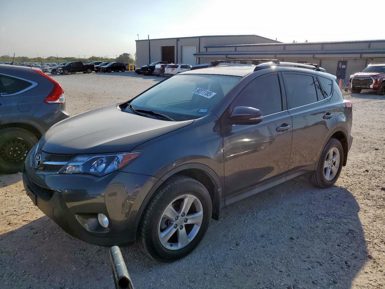 TOYOTA RAV4 XLE