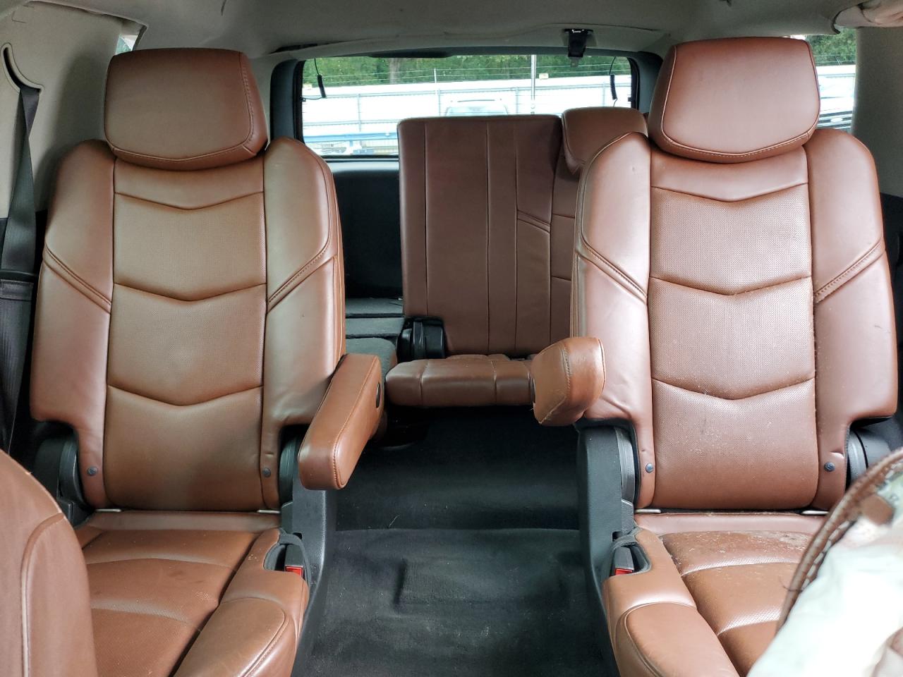 CADILLAC ESCALADE PREMIUM