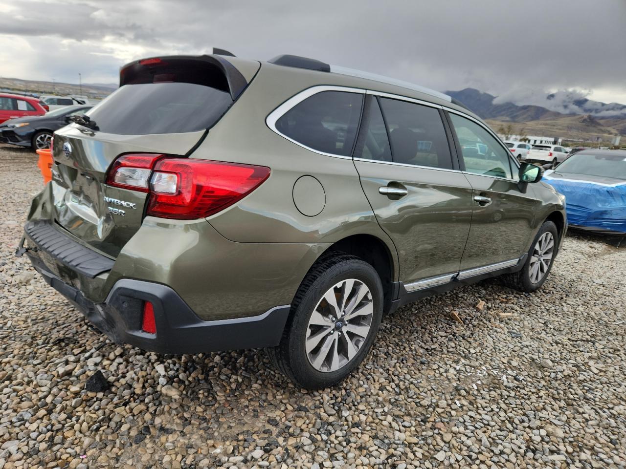SUBARU OUTBACK TOURING