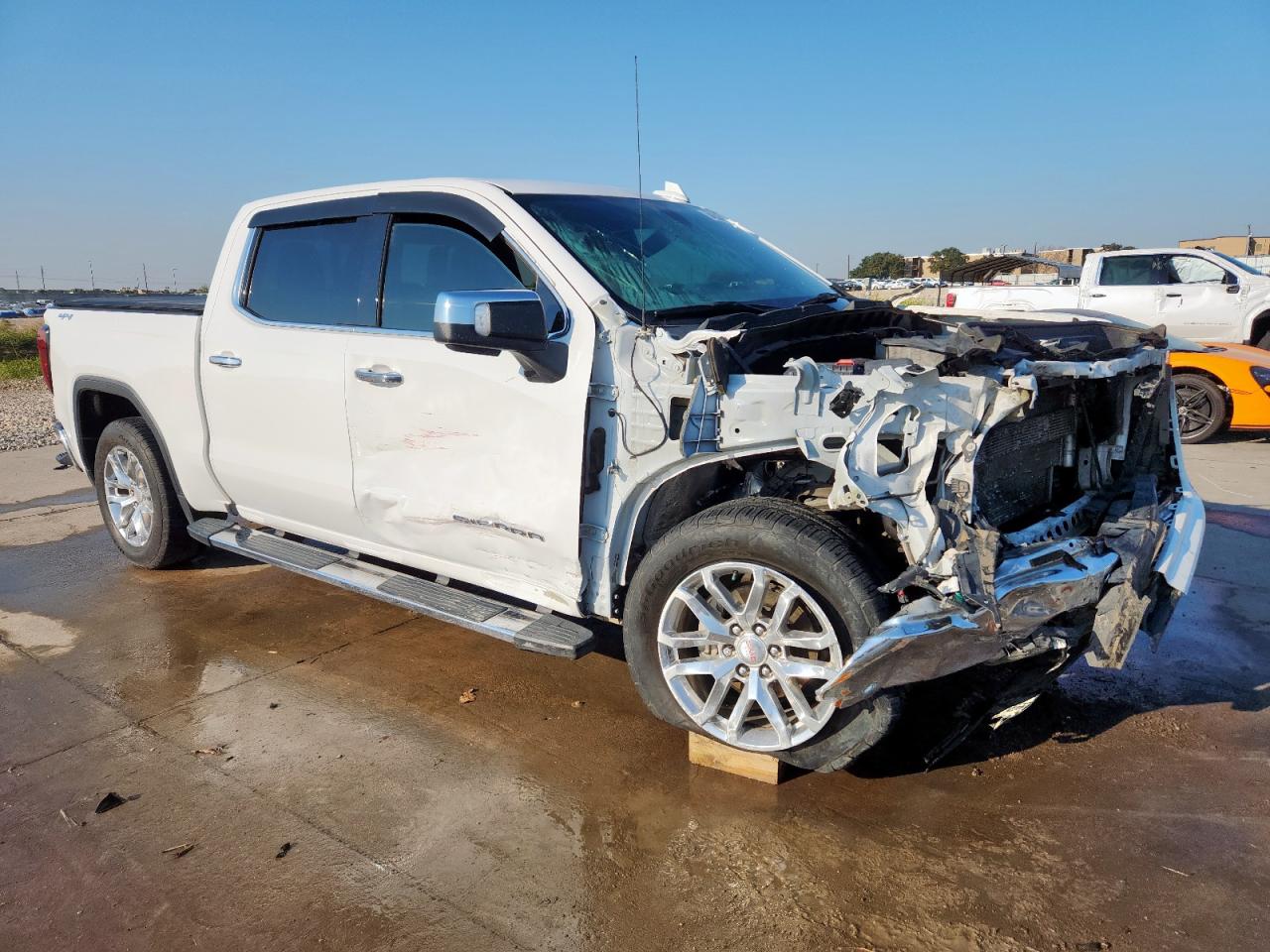 GMC SIERRA K1500 SLT