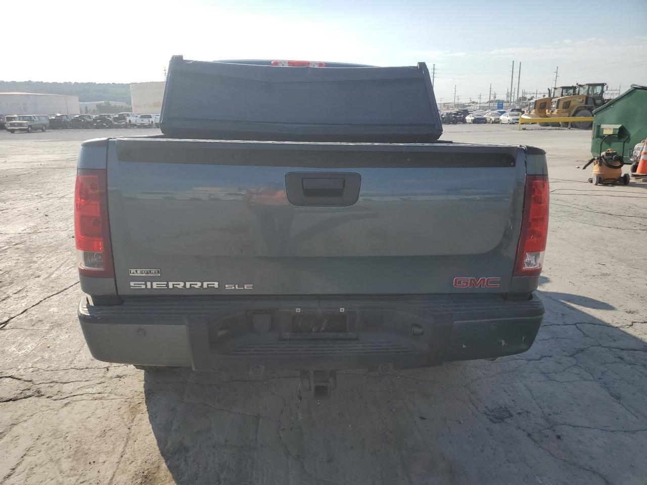 GMC SIERRA 1500 K1500 SLE