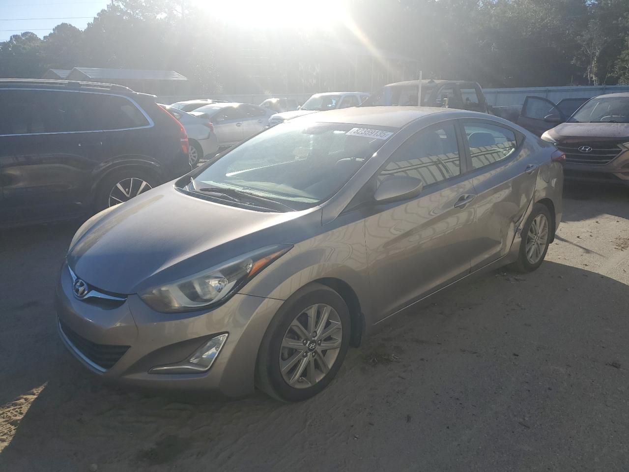 HYUNDAI ELANTRA SE