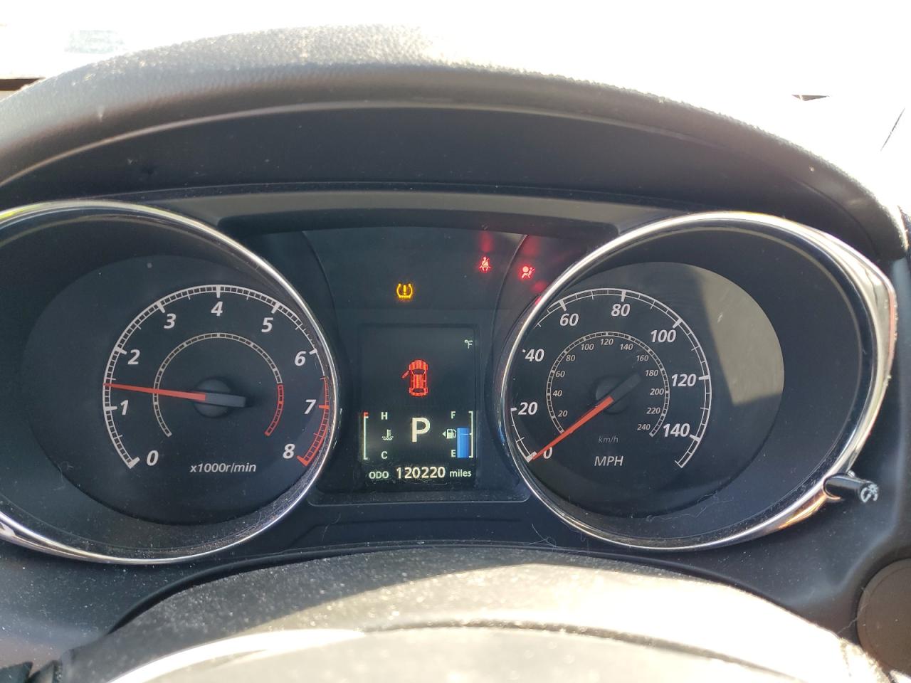 MITSUBISHI OUTLANDER ES