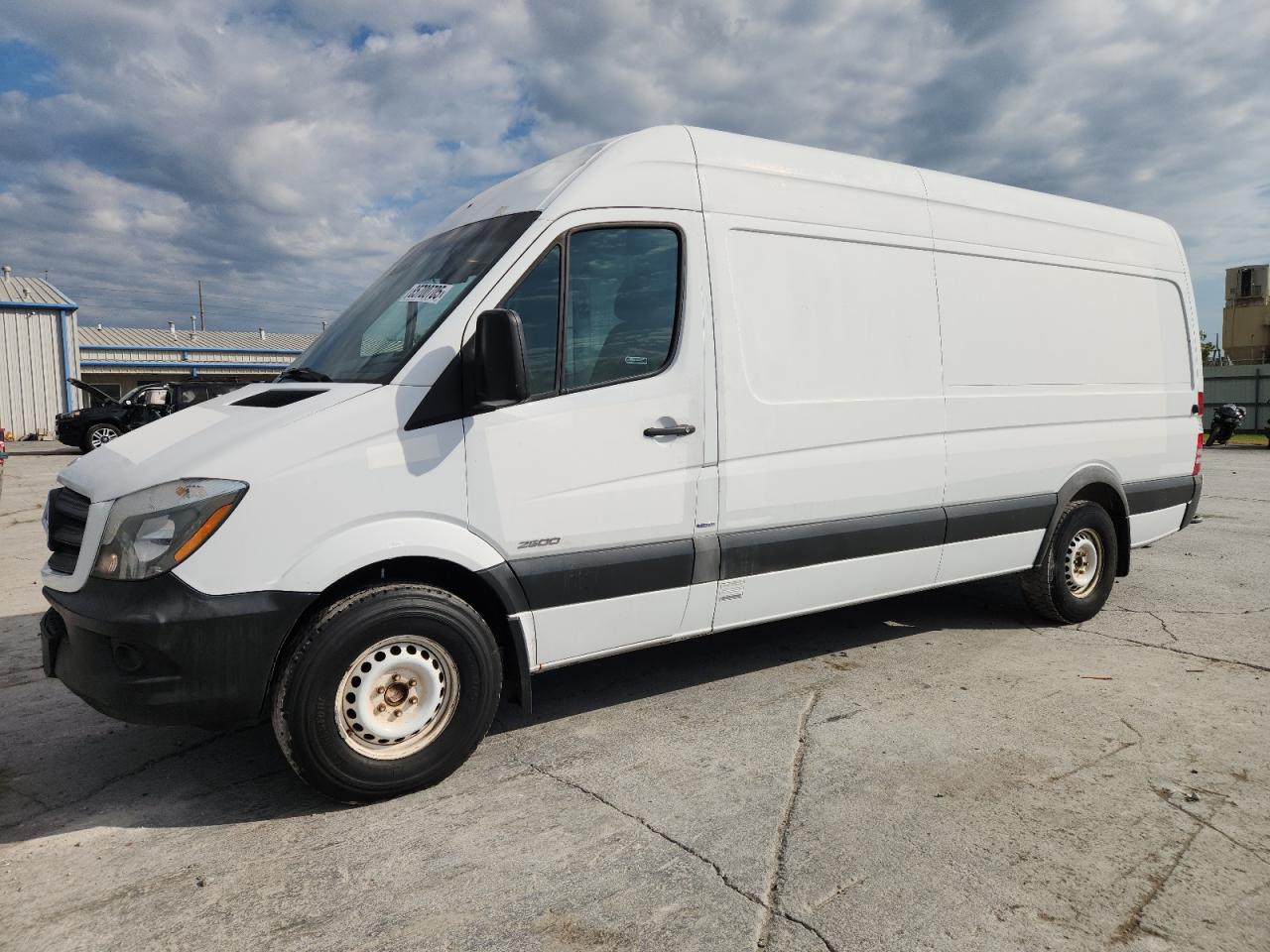 MERCEDES-BENZ SPRINTER 2500