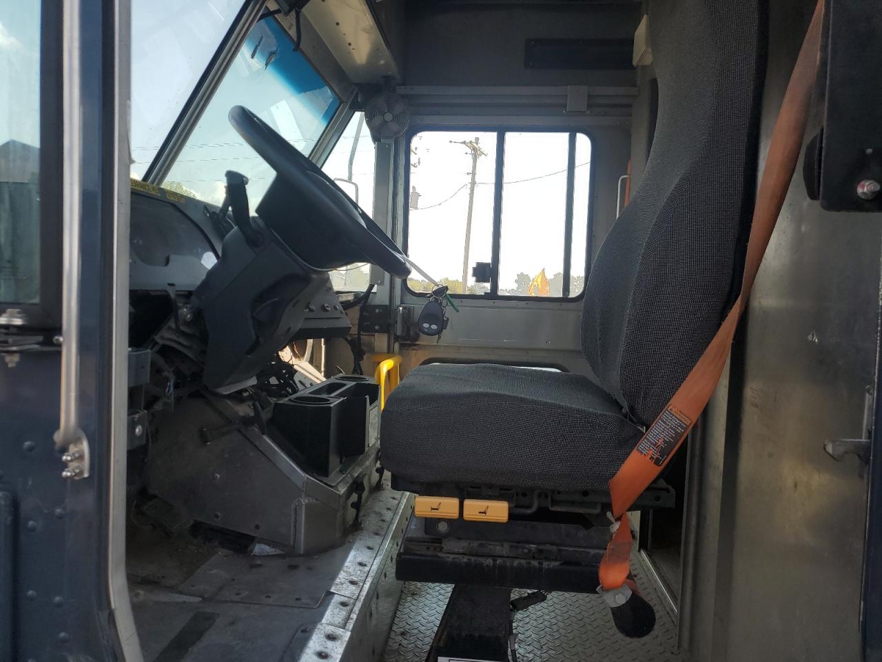 Lot #3309285621 2020 FORD F59