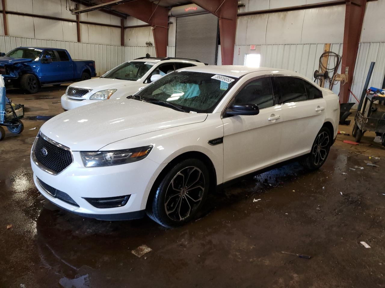 Lot #3291230959 2015 FORD TAURUS SHO