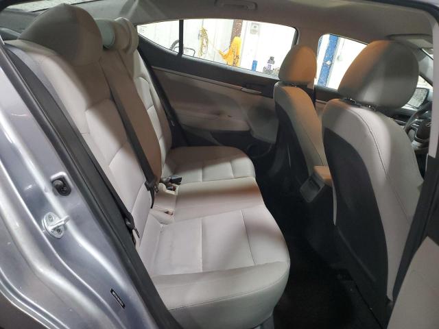 2017 HYUNDAI ELANTRA SE 5NPD74LF9HH100374